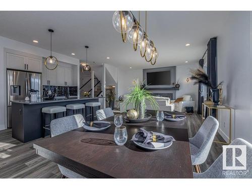 4 Hull Wynd, Spruce Grove, AB - Indoor Photo Showing Dining Room