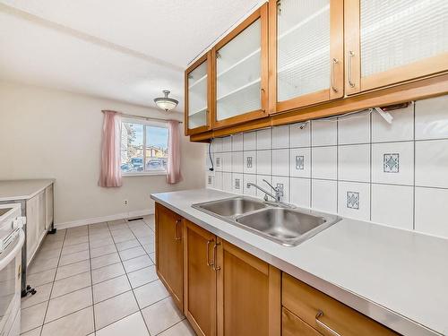 111 Woodstock, Edmonton, AB - Indoor Photo Showing Kitchen With Double Sink