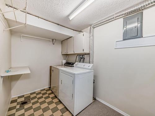 111 Woodstock, Edmonton, AB - Indoor Photo Showing Laundry Room