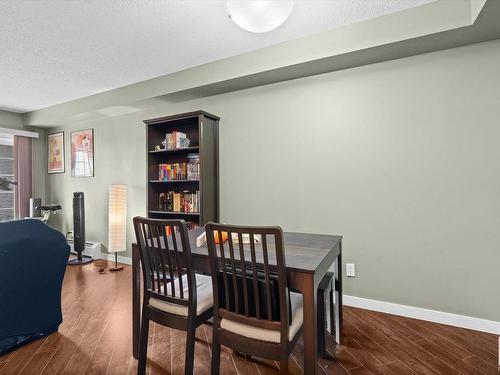 203 622 Mcallister Loop, Edmonton, AB - Indoor Photo Showing Dining Room