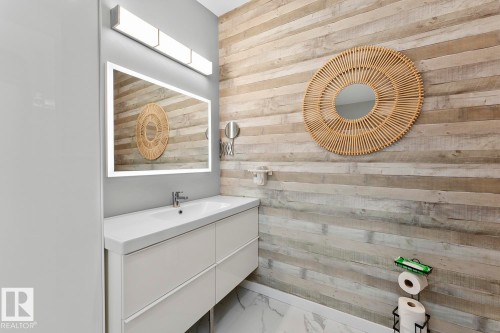 63320 Rge Rd 454, Rural Bonnyville M.D., AB - Indoor Photo Showing Bathroom