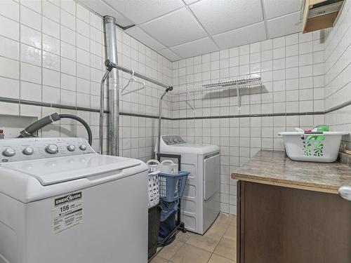 15720 93 Street, Edmonton, AB - Indoor Photo Showing Laundry Room