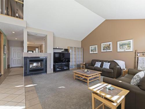 15720 93 Street, Edmonton, AB - Indoor Photo Showing Living Room With Fireplace