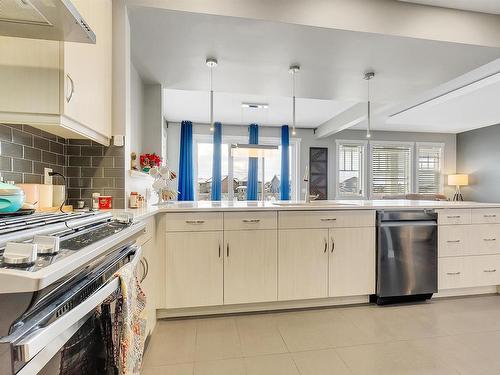 3578 Cherry Landing, Edmonton, AB - Indoor Photo Showing Kitchen With Upgraded Kitchen