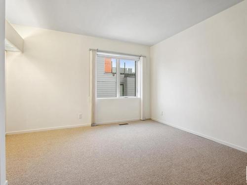 8771 Strathearn Drive, Edmonton, AB - Indoor Photo Showing Other Room