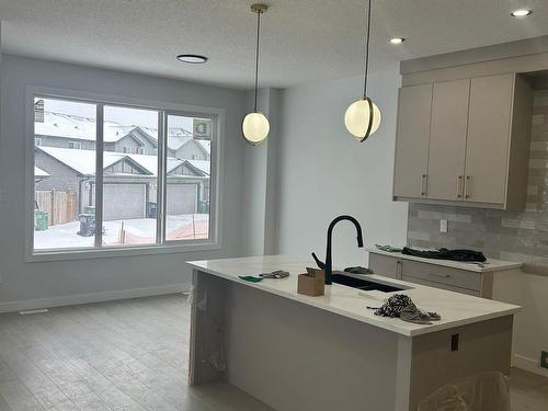 17712 74 Street, Edmonton, AB - Indoor Photo Showing Kitchen