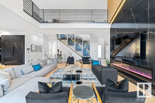 4081 Whispering River Drive, Edmonton, AB - Indoor Photo Showing Living Room