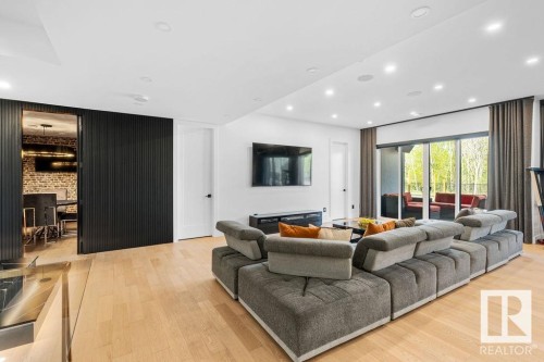 4081 Whispering River Drive, Edmonton, AB - Indoor Photo Showing Living Room