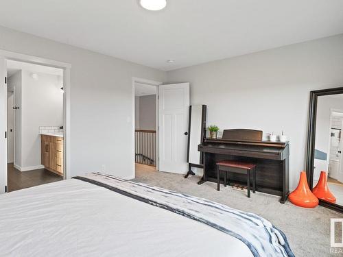 17119 46 Street, Edmonton, AB - Indoor Photo Showing Bedroom