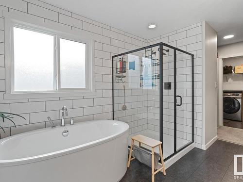 17119 46 Street, Edmonton, AB - Indoor Photo Showing Bathroom