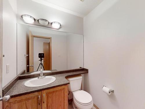 3516 29 Street, Edmonton, AB - Indoor Photo Showing Bathroom