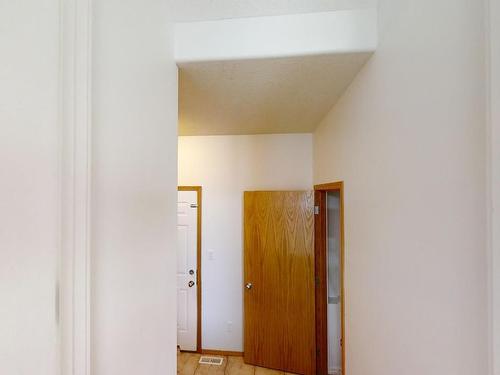 3516 29 Street, Edmonton, AB - Indoor Photo Showing Other Room