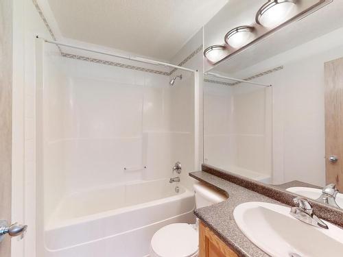 3516 29 Street, Edmonton, AB - Indoor Photo Showing Bathroom