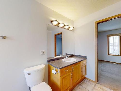 3516 29 Street, Edmonton, AB - Indoor Photo Showing Bathroom