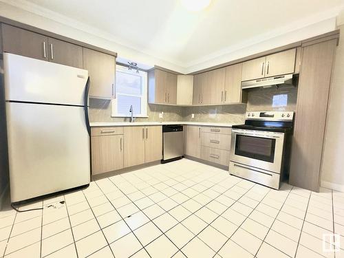 12427 96 Street, Edmonton, AB - Indoor Photo Showing Kitchen