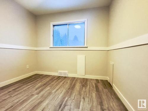 12427 96 Street, Edmonton, AB - Indoor Photo Showing Other Room