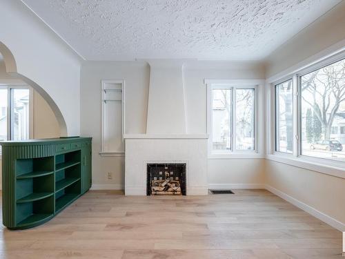 10819 92 Street, Edmonton, AB - Indoor With Fireplace