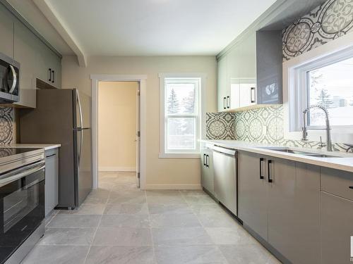 10819 92 Street, Edmonton, AB - Indoor Photo Showing Kitchen