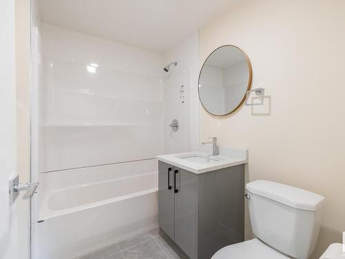 10819 92 Street, Edmonton, AB - Indoor Photo Showing Bathroom