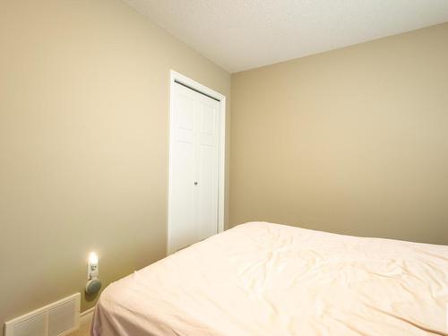 5932 12 Avenue, Edmonton, AB - Indoor Photo Showing Bedroom