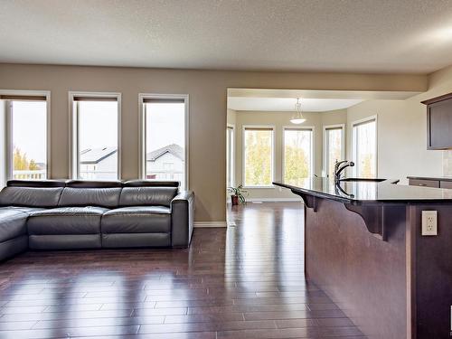 5932 12 Avenue, Edmonton, AB - Indoor Photo Showing Living Room