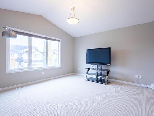 5932 12 Avenue, Edmonton, AB - Indoor Photo Showing Other Room