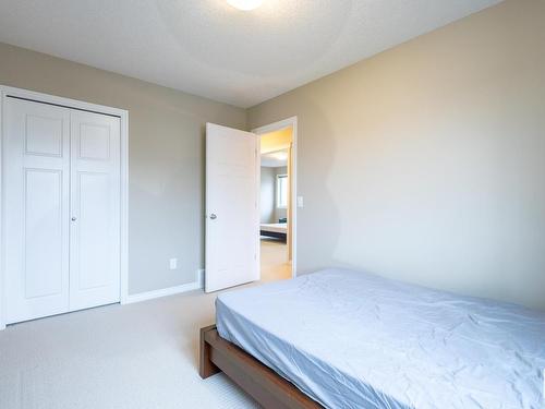 5932 12 Avenue, Edmonton, AB - Indoor Photo Showing Bedroom