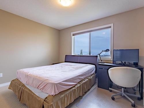 5932 12 Avenue, Edmonton, AB - Indoor Photo Showing Bedroom