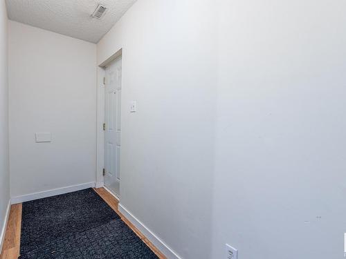 305 Lancaster Terrace, Edmonton, AB - Indoor Photo Showing Other Room