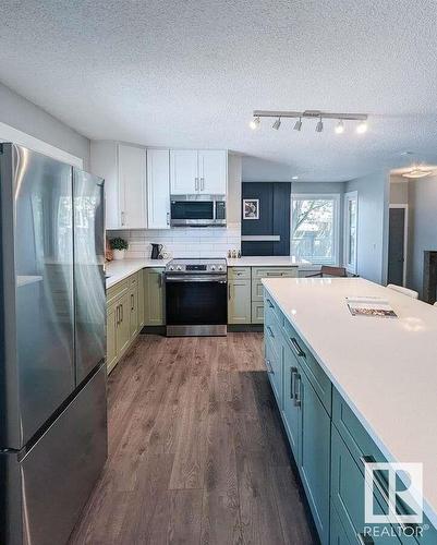 9307 176 Street, Edmonton, AB - Indoor Photo Showing Kitchen