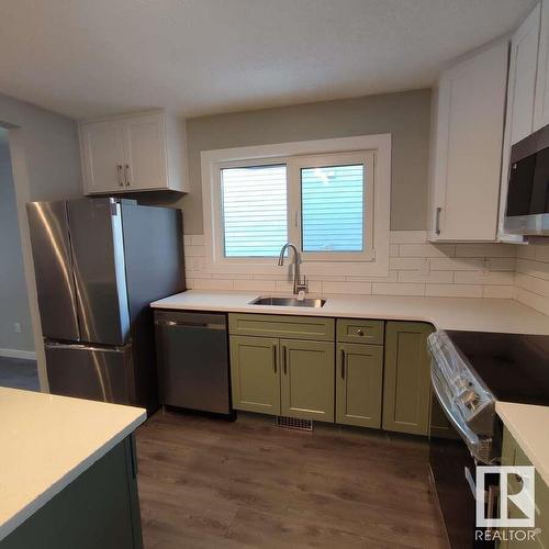 9307 176 Street, Edmonton, AB - Indoor Photo Showing Kitchen