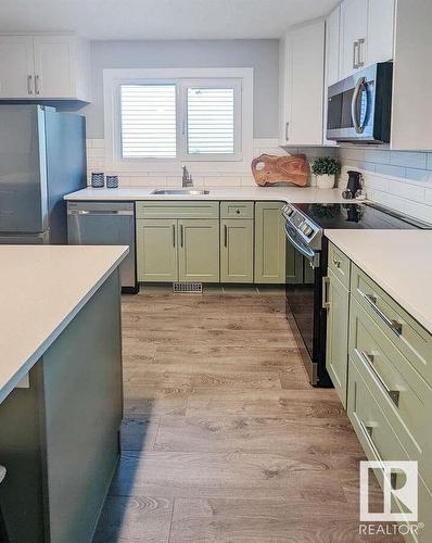 9307 176 Street, Edmonton, AB - Indoor Photo Showing Kitchen