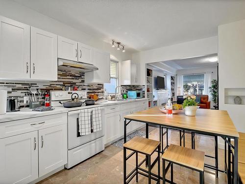 10845 65 Avenue, Edmonton, AB - Indoor Photo Showing Kitchen