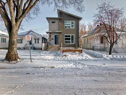 2 11505 88 Street  Edmonton, AB T5B 3R2