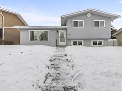 11607 40 Avenue  Edmonton, AB T6J 0R7