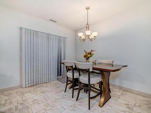 79 13825 155 Avenue Nw, Edmonton, AB - Indoor Photo Showing Dining Room