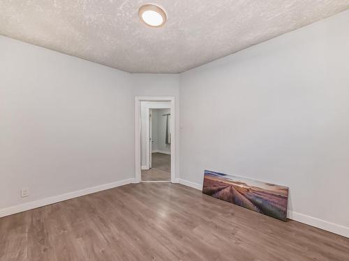 11527 97 Street, Edmonton, AB - Indoor Photo Showing Other Room