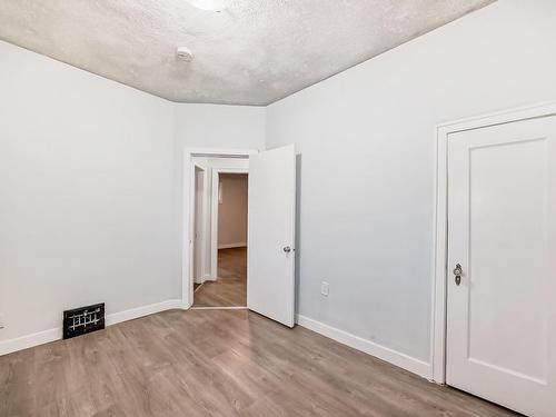 11527 97 Street, Edmonton, AB - Indoor Photo Showing Other Room