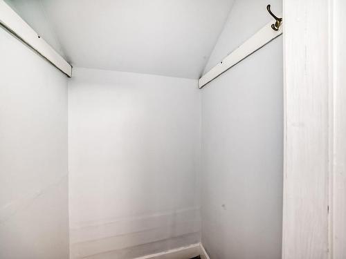 11527 97 Street, Edmonton, AB - Indoor Photo Showing Other Room