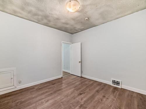 11527 97 Street, Edmonton, AB - Indoor Photo Showing Other Room