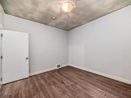 11527 97 Street, Edmonton, AB - Indoor Photo Showing Other Room