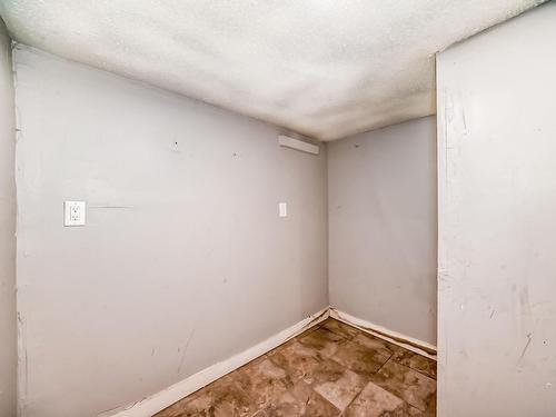 11527 97 Street, Edmonton, AB - Indoor Photo Showing Other Room