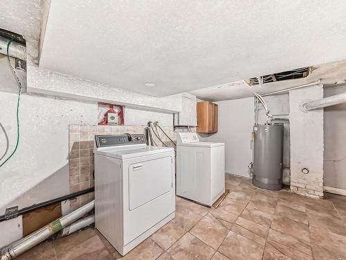 11527 97 Street, Edmonton, AB - Indoor Photo Showing Laundry Room