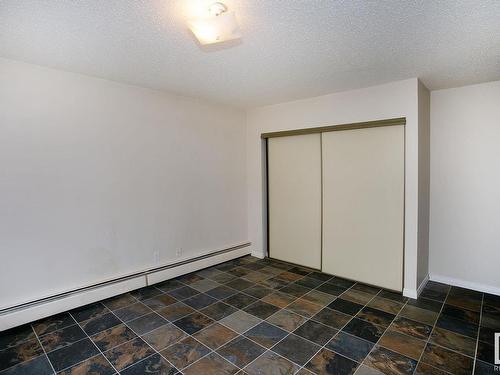 106 9854 88 Avenue, Edmonton, AB - Indoor Photo Showing Other Room