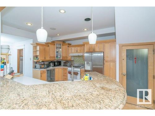 10824 83 Avenue, Edmonton, AB - Indoor Photo Showing Kitchen