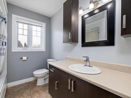 7 10103 101 Avenue, Morinville, AB - Indoor Photo Showing Bathroom