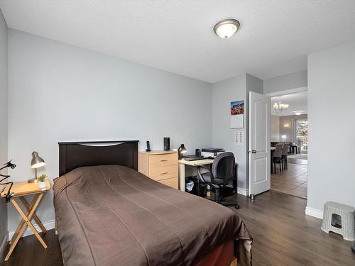 7 10103 101 Avenue, Morinville, AB - Indoor Photo Showing Bedroom