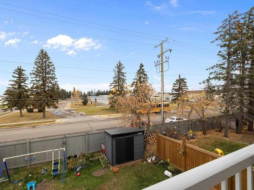 7 10103 101 Avenue, Morinville, AB - Outdoor