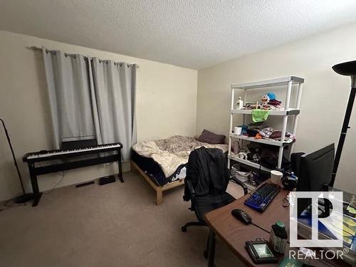 774 Abbottsfield Road, Edmonton, AB - Indoor Photo Showing Bedroom