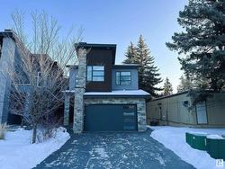 9433 142 Street  Edmonton, AB T5R 0N2